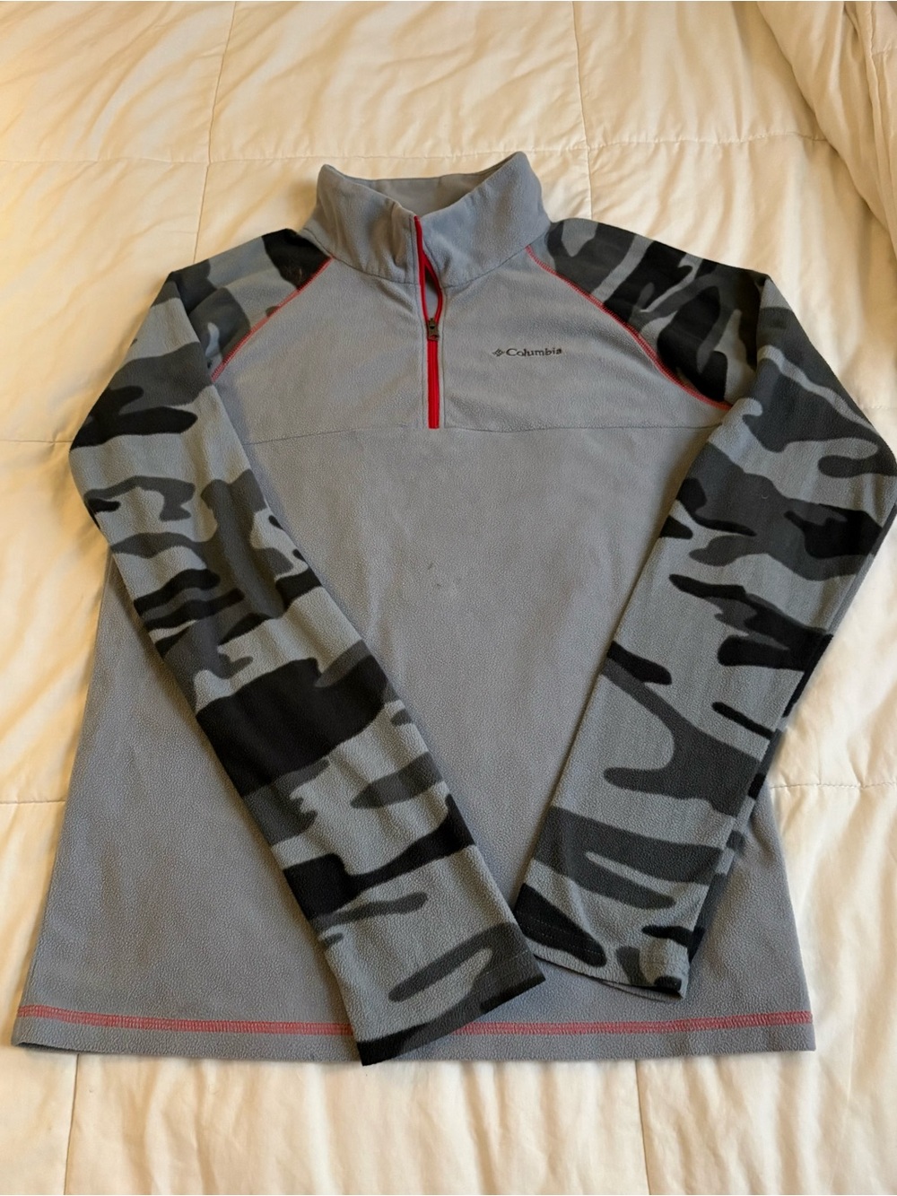 Columbia Light Gray Fleece Half-Zip with Gray Camo Sleeves